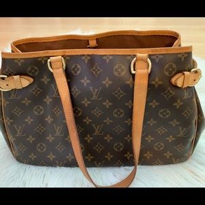 Louis Vuitton Batignolles gently used
